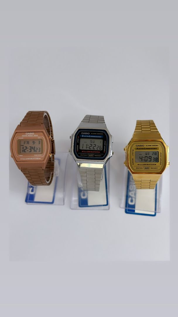 Casio retro, plateado original resistente al agua 