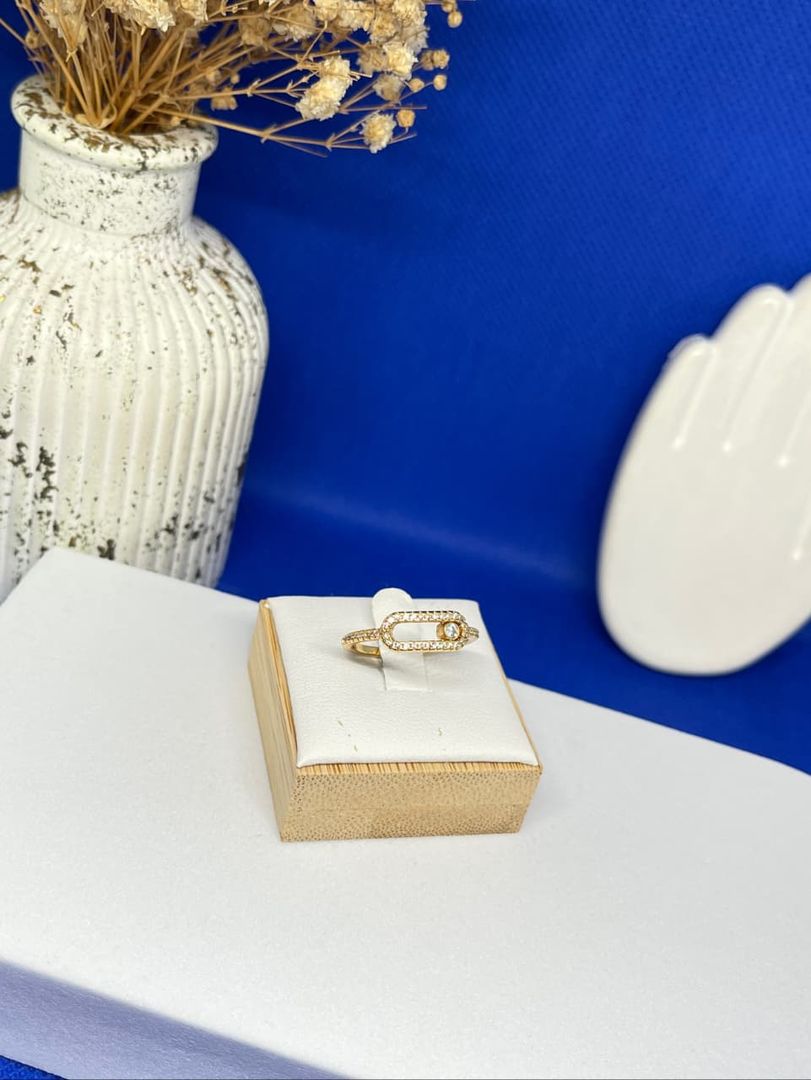 Anillo mesikka ajustable circonias
