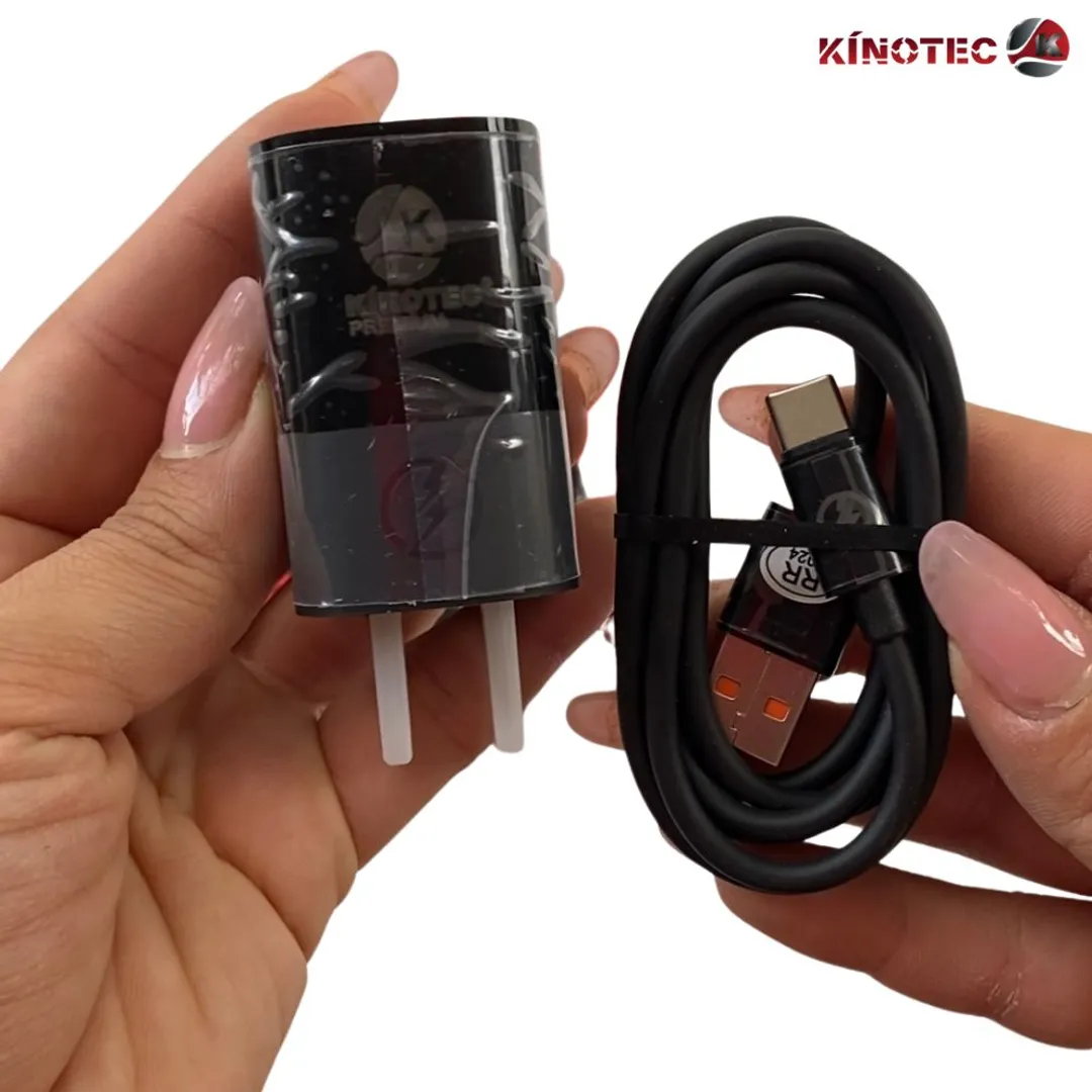 Cargador Kinotec KN-103