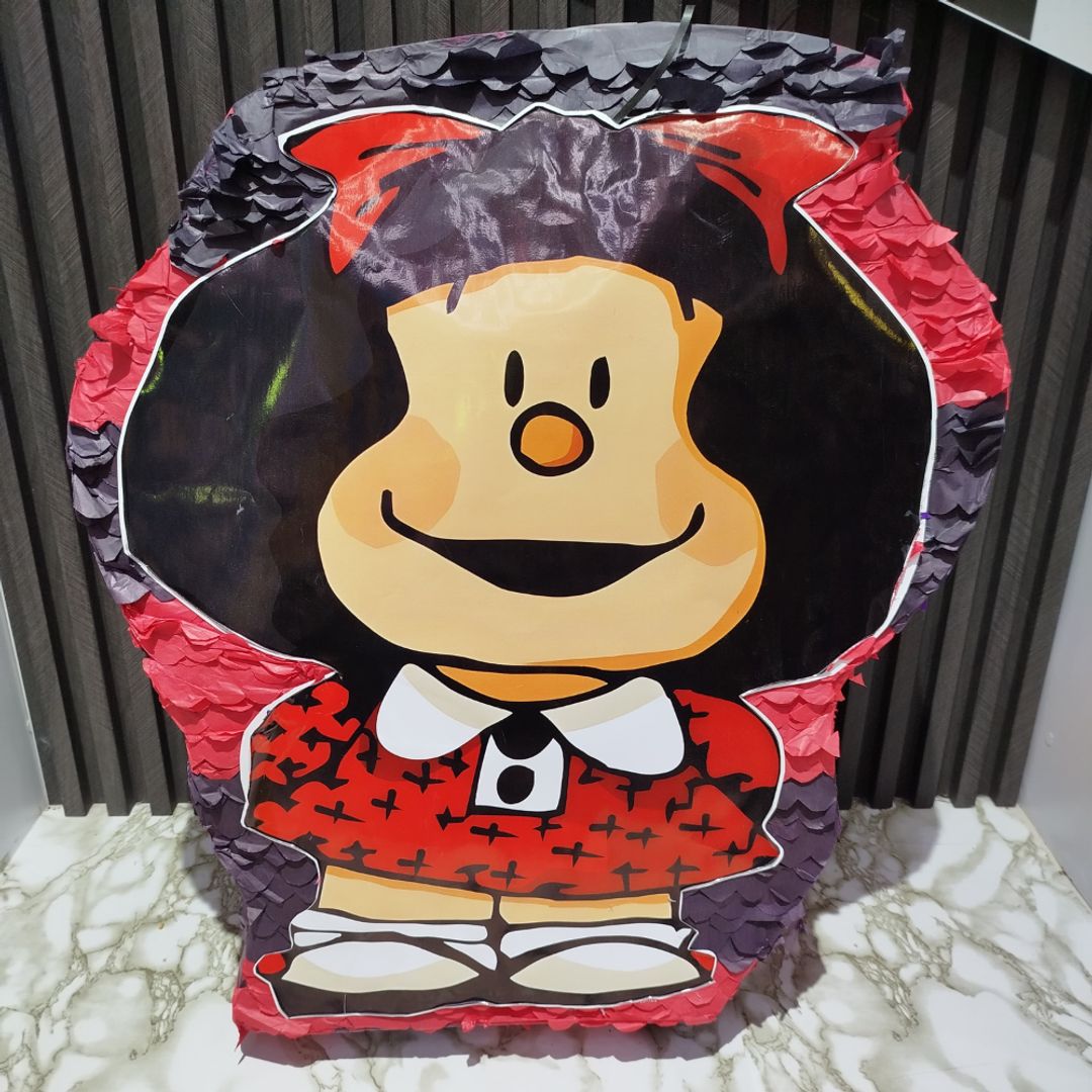 PIÑATA EMPLANTILLADA MAFALDA
