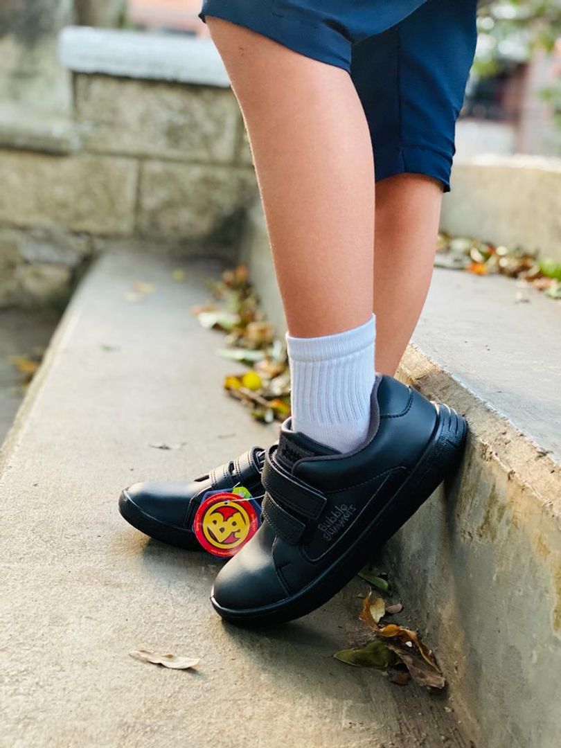 BUBLERGUMMER NEGRO EFRAIN