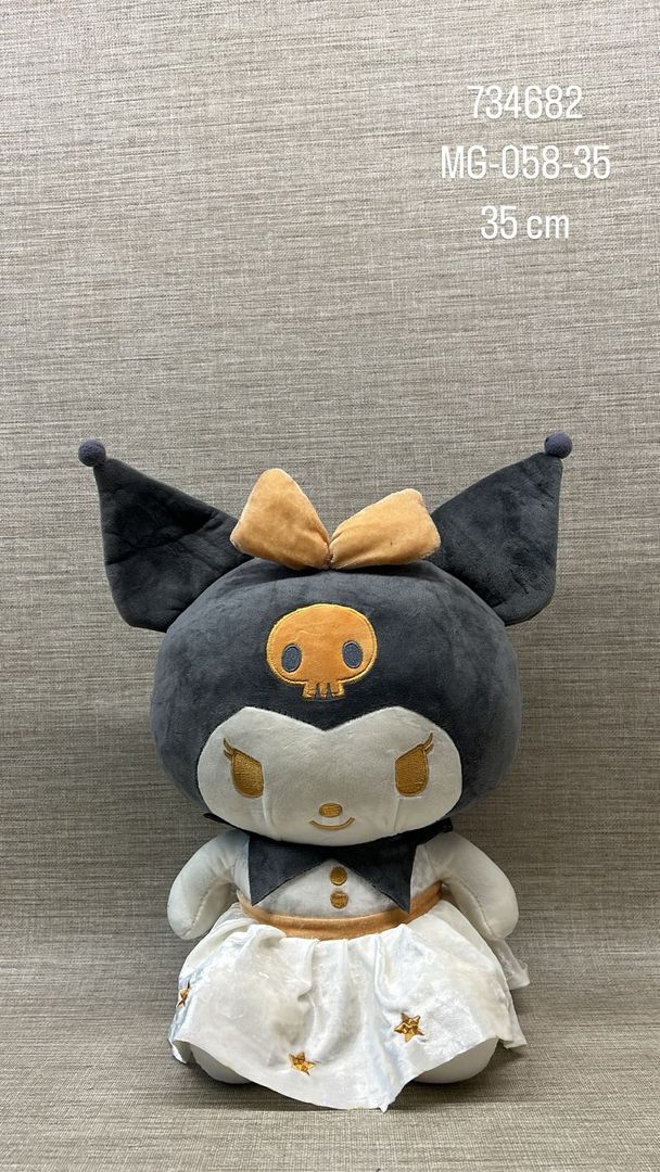 KUROMI CON VESTIDO DE 35 CM 