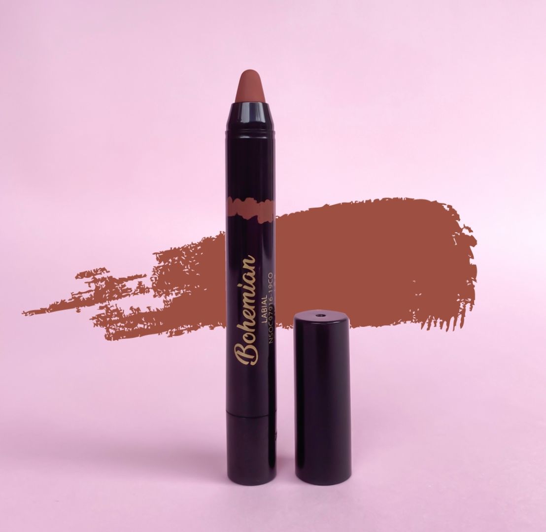 Labial bohemian