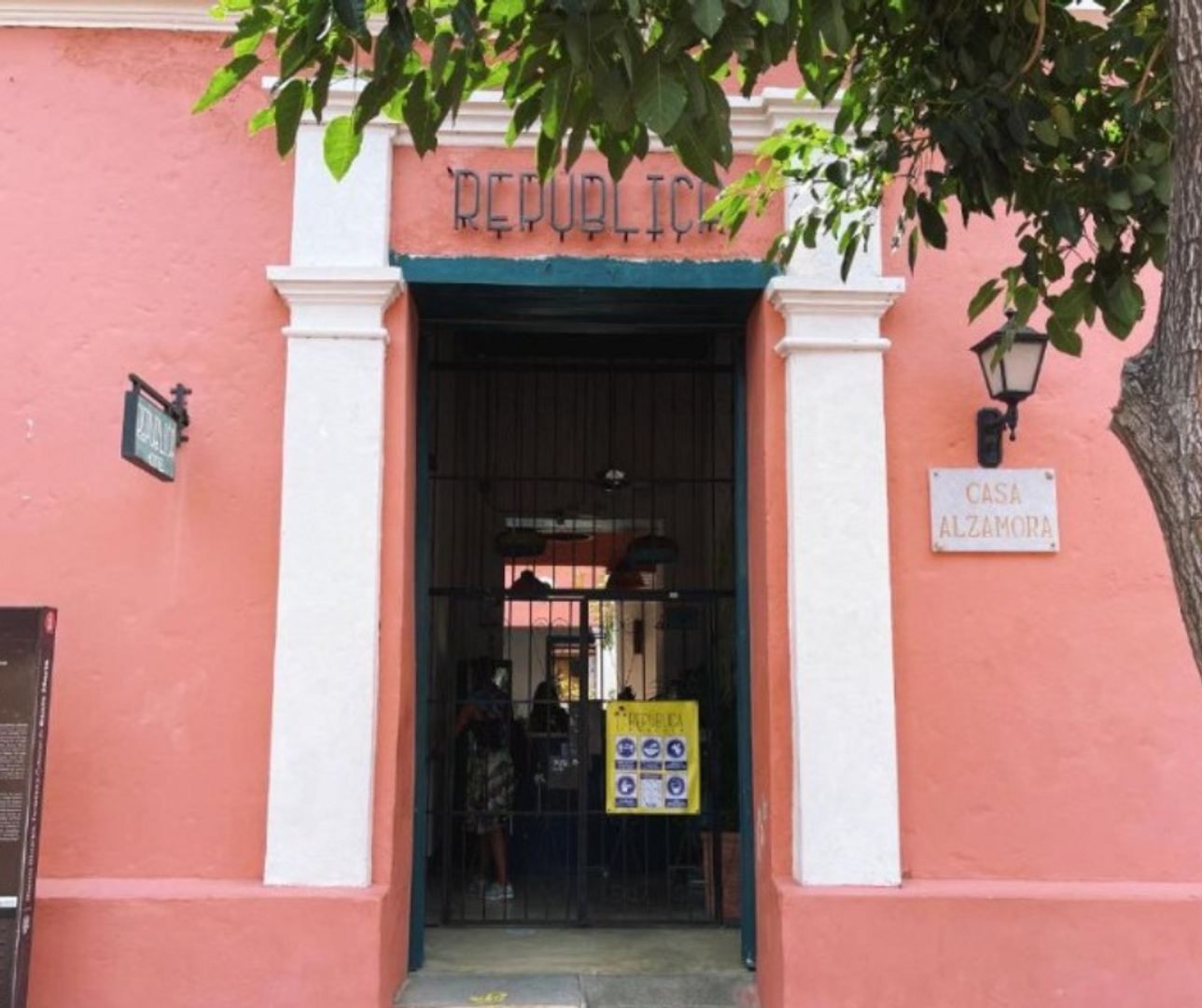 REPÚBLICA HOSTEL