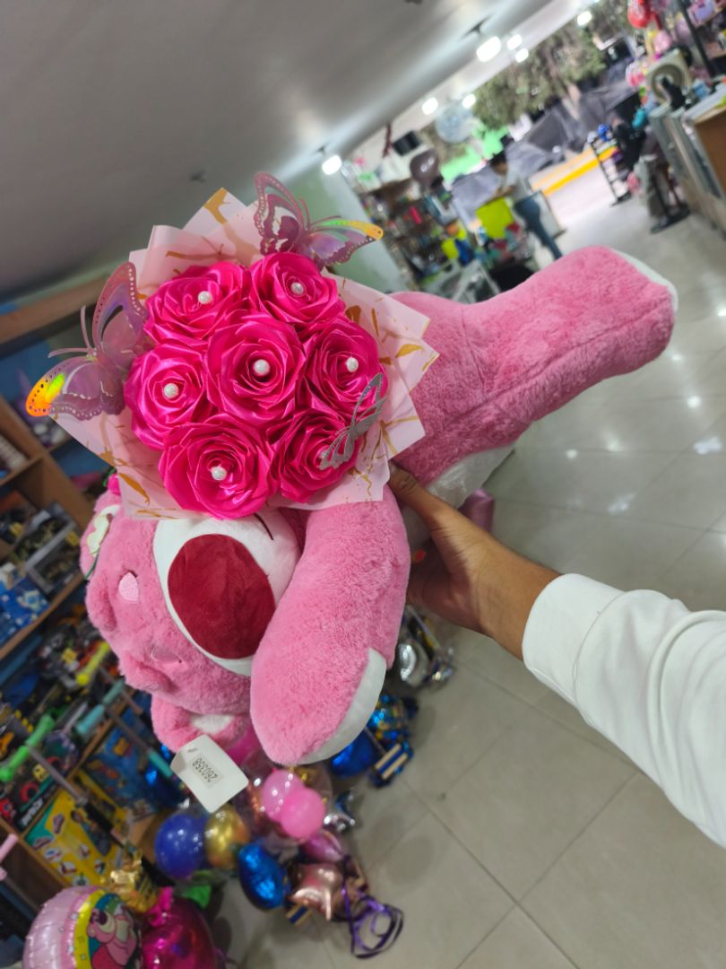 Rosas eternas y lotso