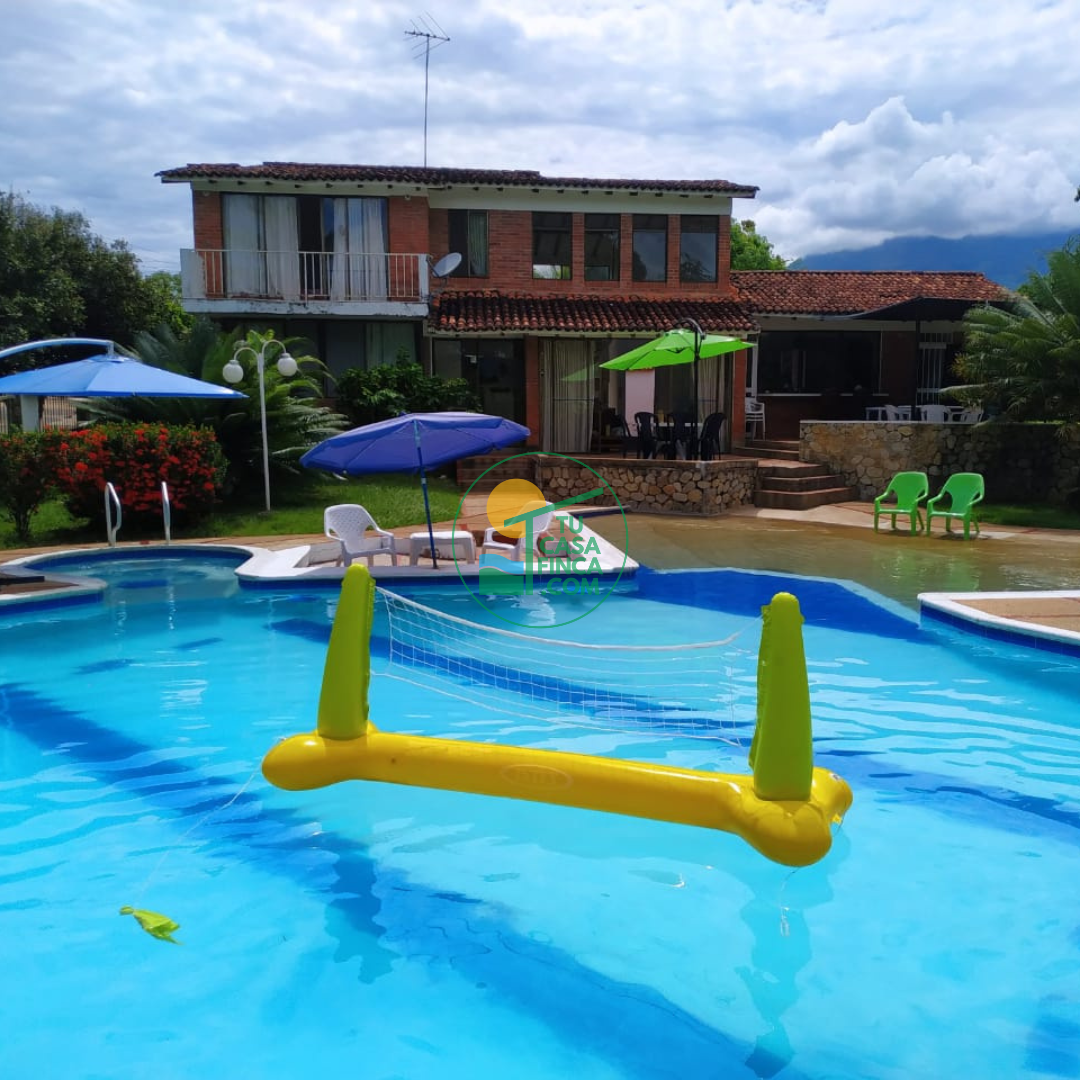 MELGAR |13|18 PERSONAS