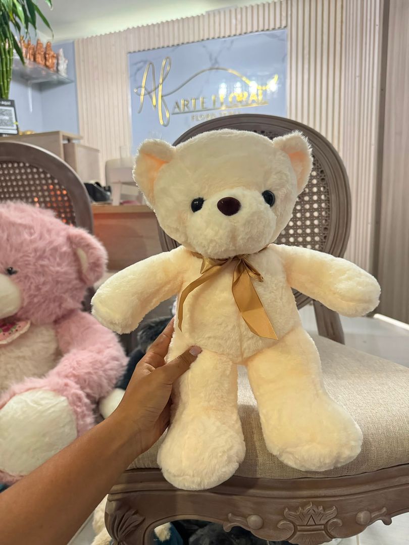Oso beige moño
