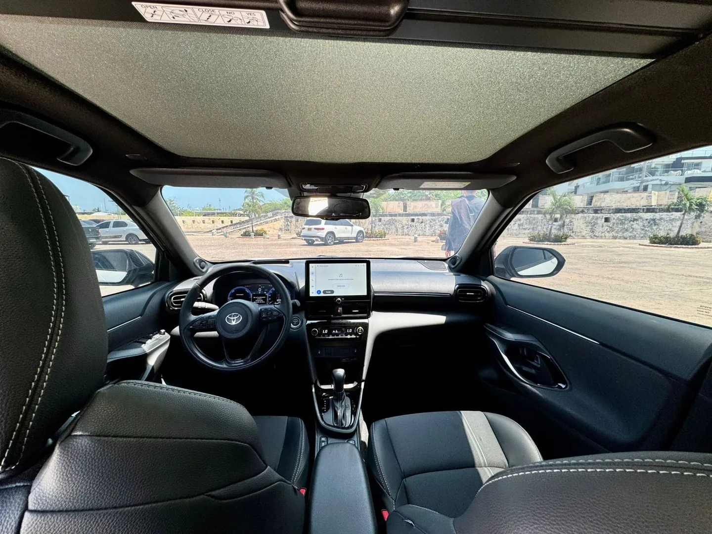 TOYOTA YARIS CROSS HYBRID 2026