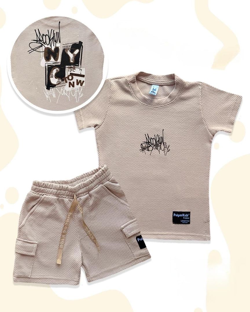 Conjunto deportivo para niño