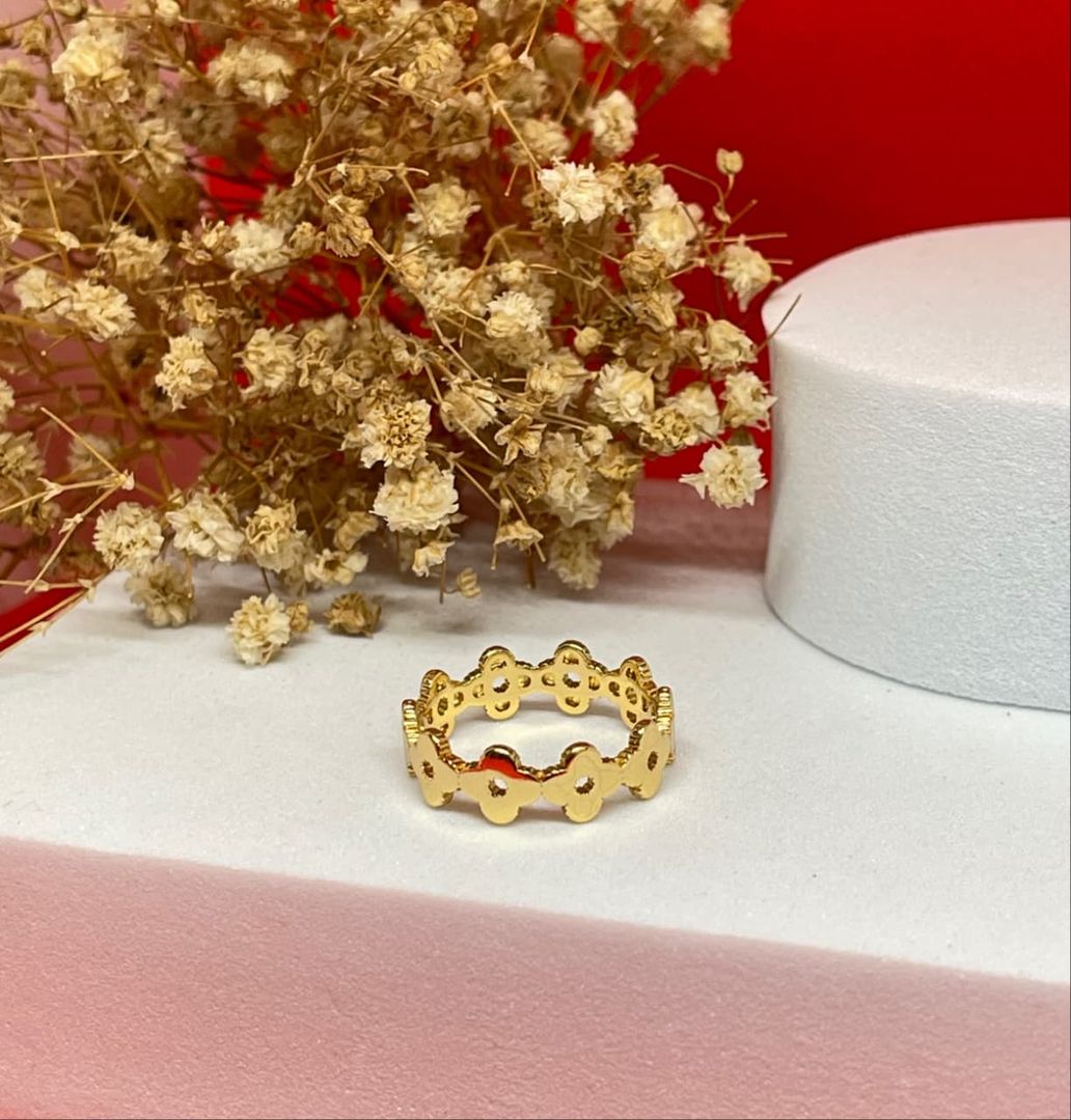 Anillo van cleef liso 