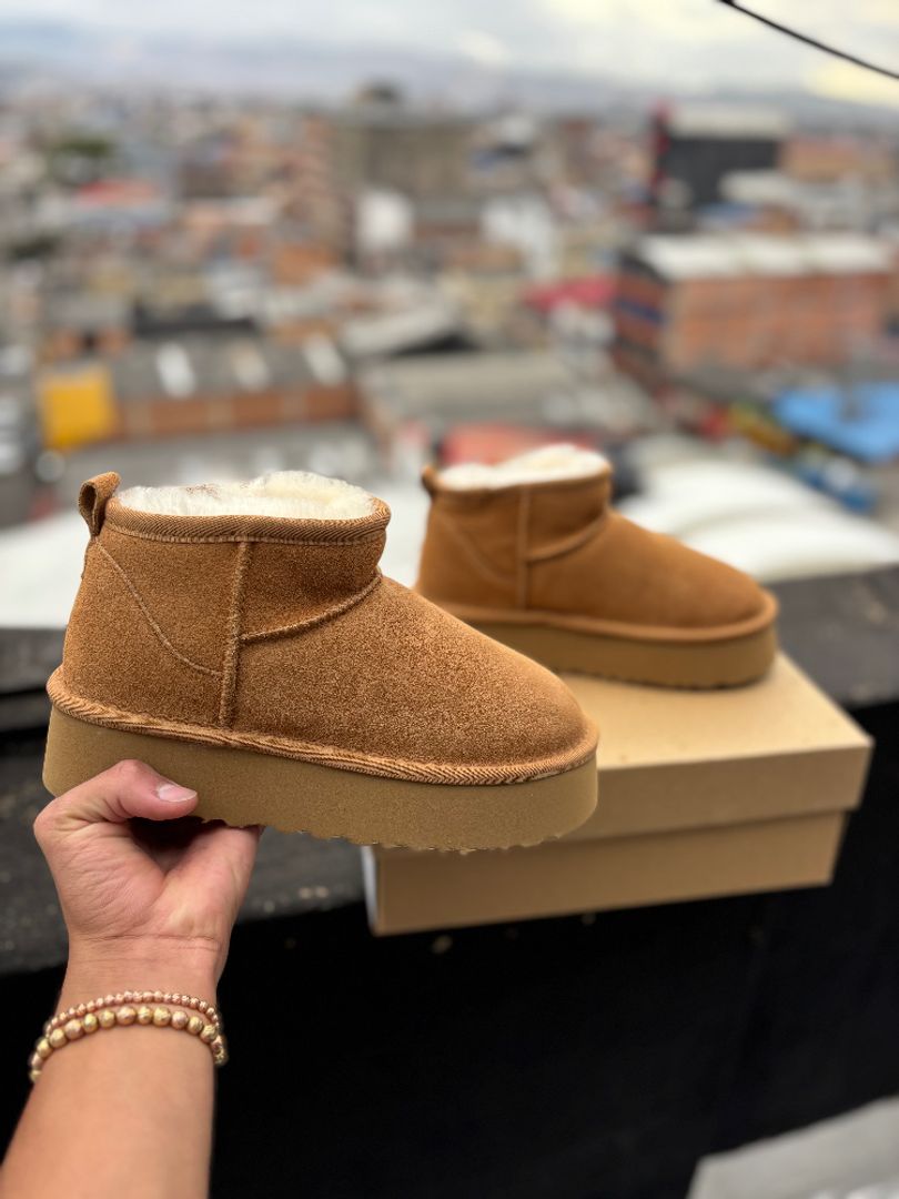 BOTA RÍO TIPO UGG