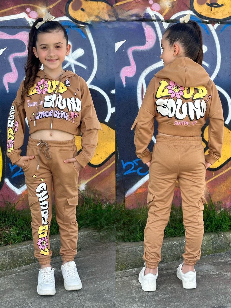 Conjunto deportivo para niña
