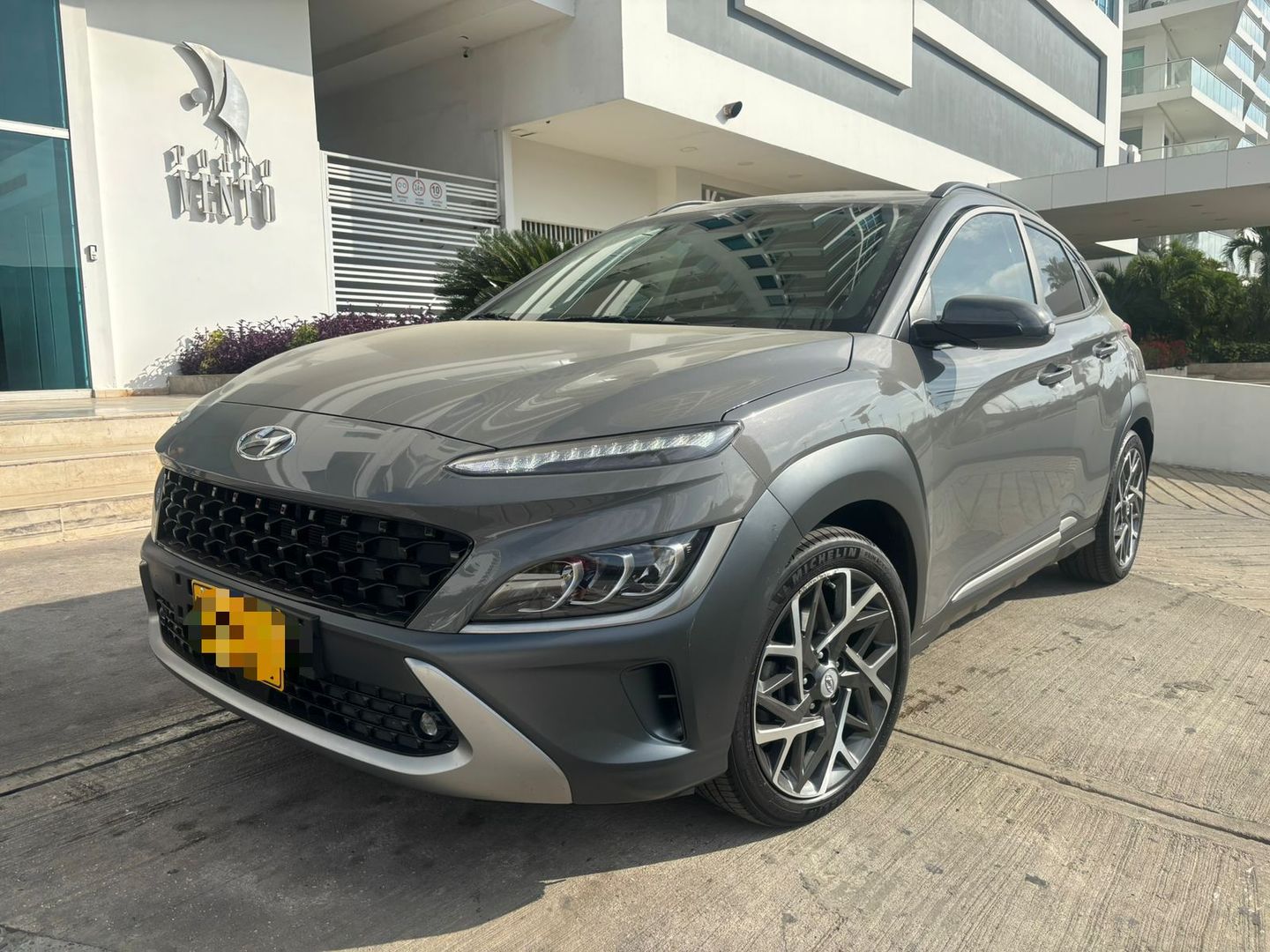 Hyundai Kona Automático 2023 HIBRIDA