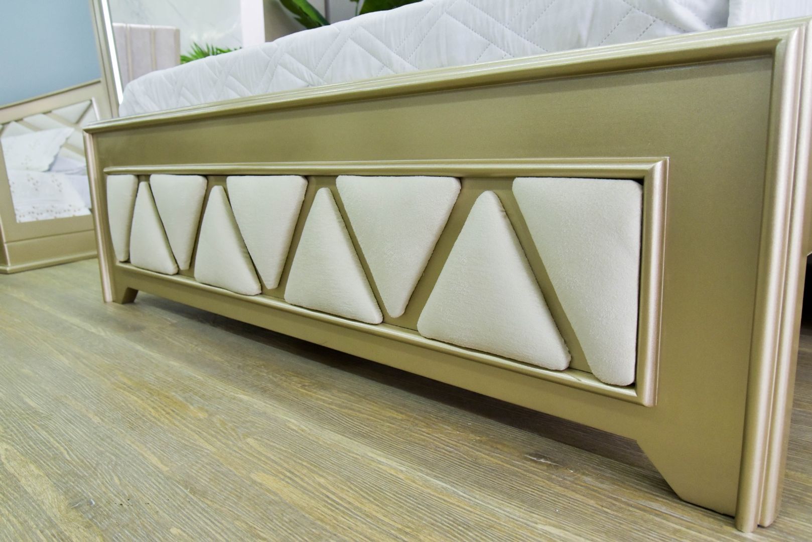 ALCOBA ZAFIRO 140 CHAMPAÑA TAPIZ