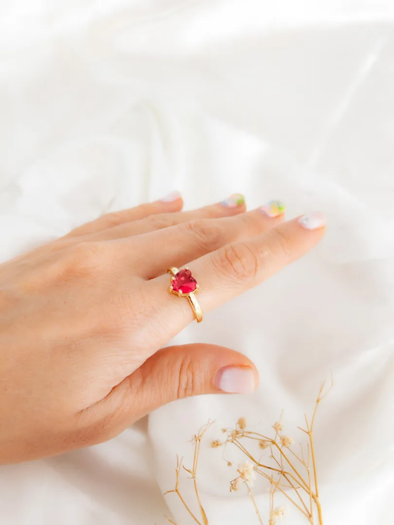 ANILLO CON PIEDRA ROJA