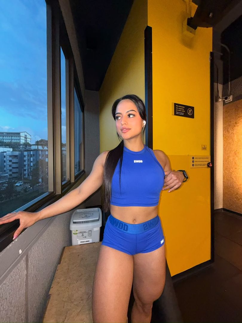 CROP TOP AZUL REY