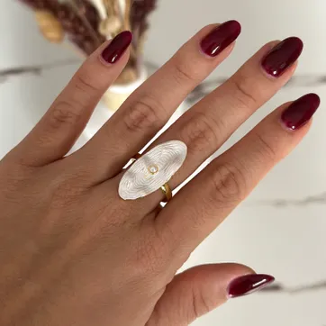 Imagen del producto Anillo blanco figura 
