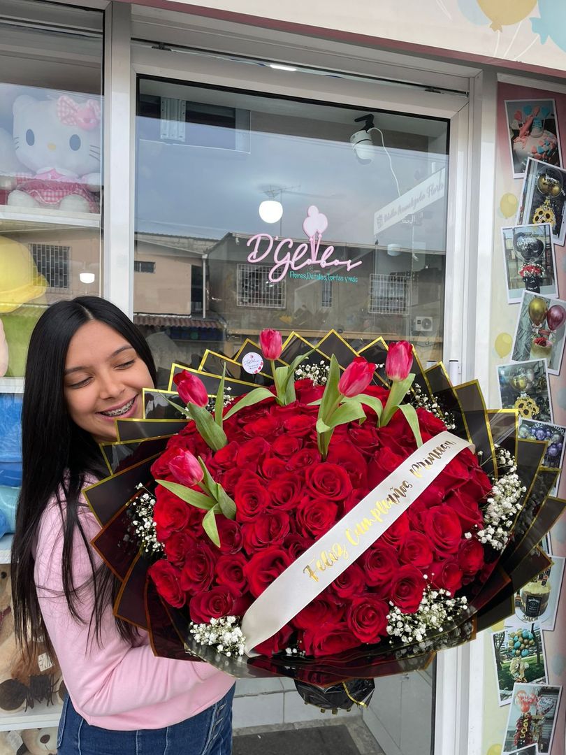 80 ROSAS MAS TULIPANES 