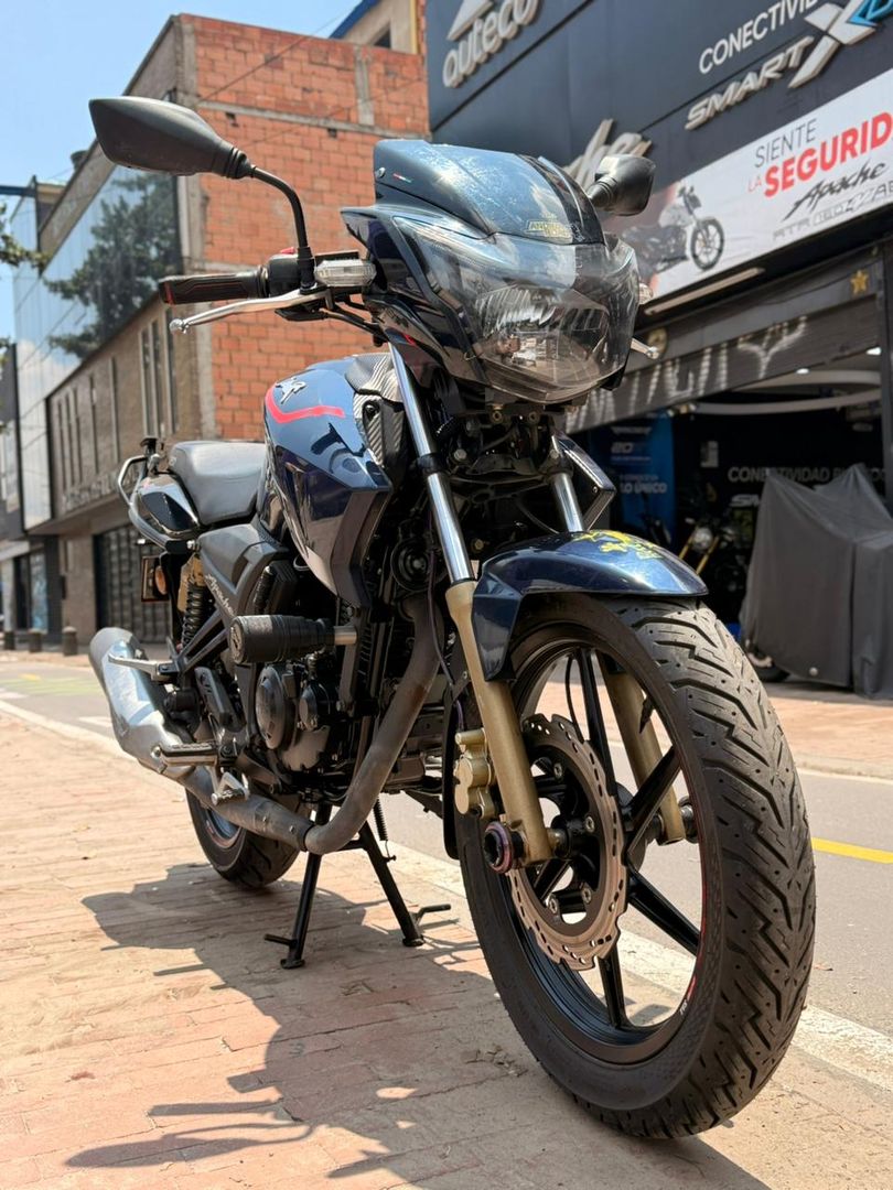 TVS APACHE   RTR  180 2V