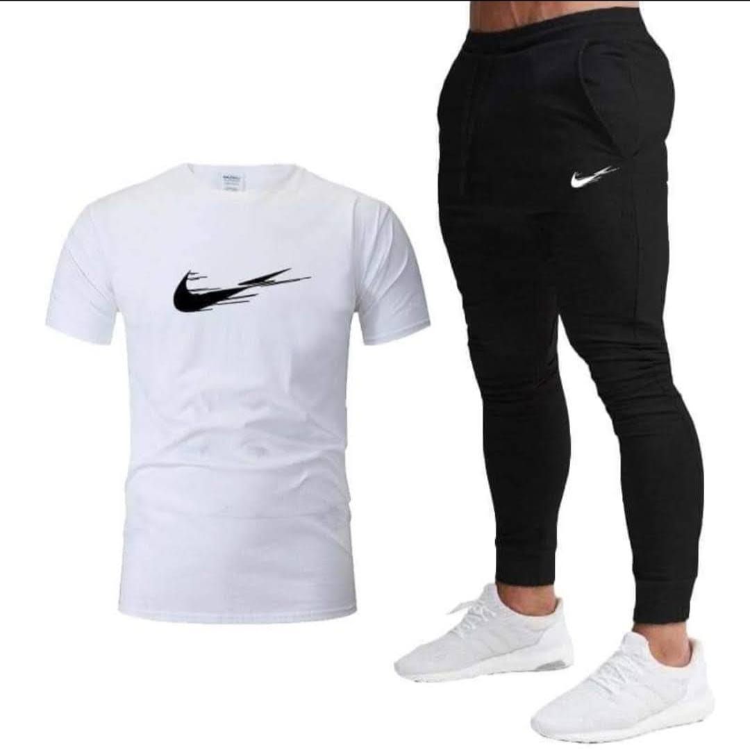 SET DE JOGUER + CAMISETA ESTAMPADA