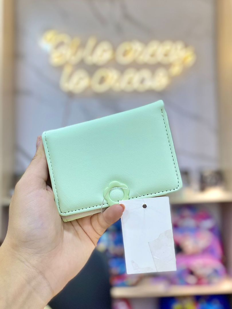 BILLETERA SINTÉTICA GATO Y FLOR