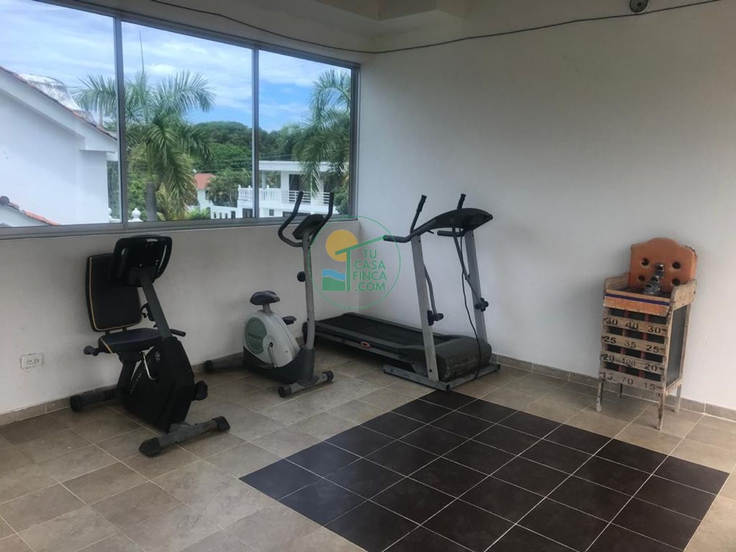 MELGAR  |12 PERSONAS