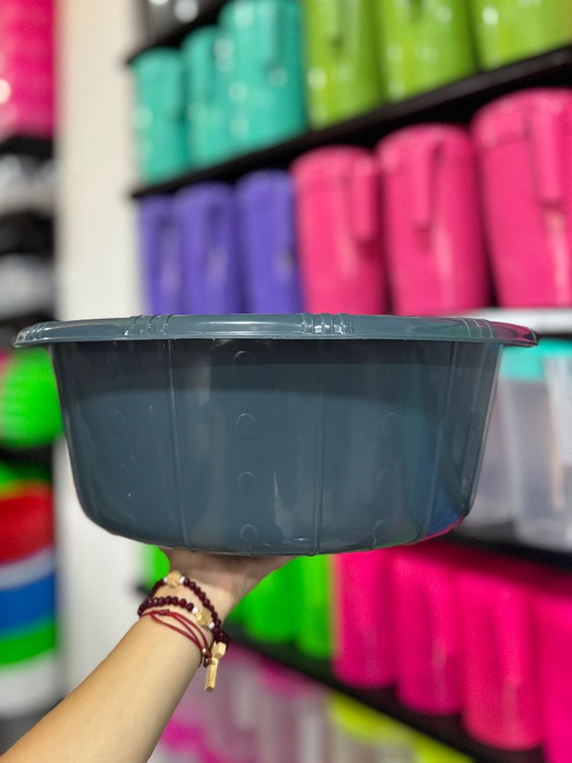 Ponchera con diseño 