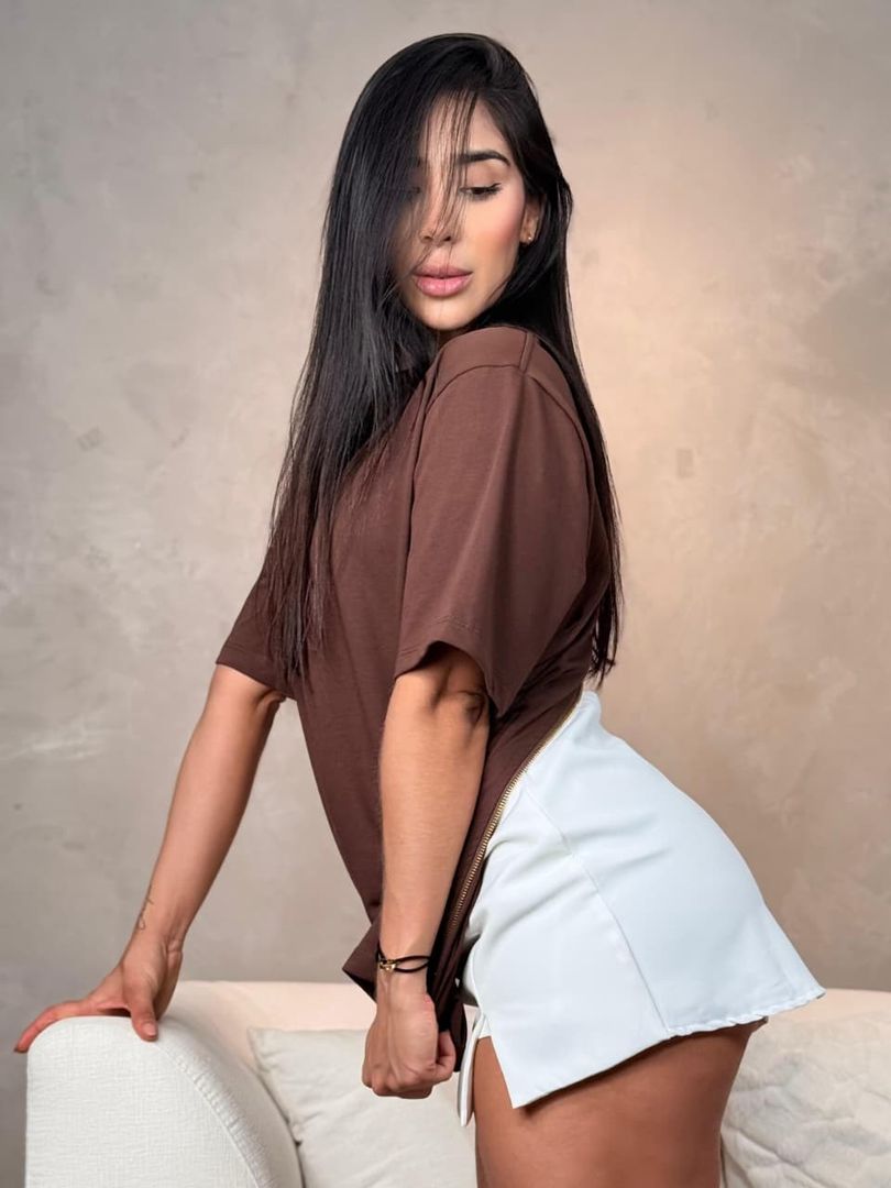 BLUSA CIERRE POSTERIOR