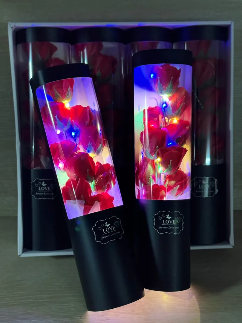 000 RAMO ROSAS ARITFICIALES CON LUZ