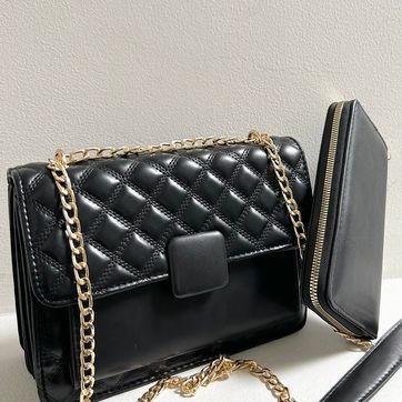 AMANDA NEGRO - imagen 1