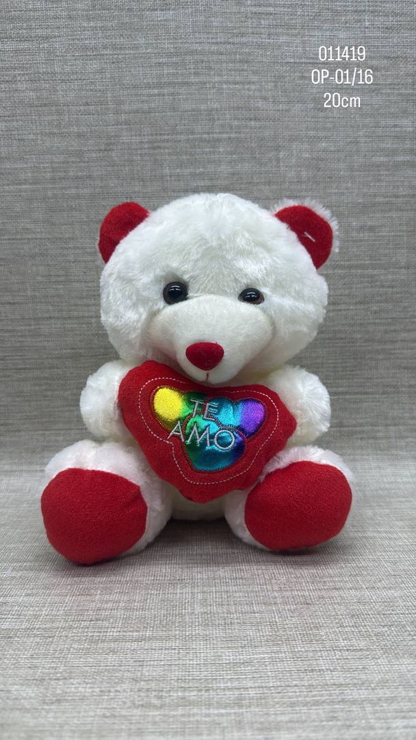 OSO CON CORAZON SURTIDO ROJO Y FUCSIA 20 CM