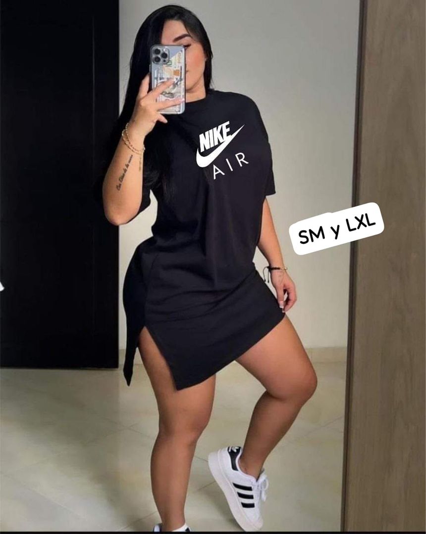 VESTIDO CON ABERTURA 