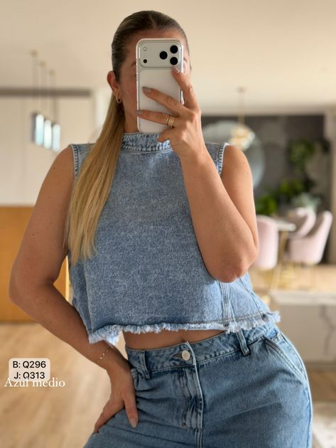 BLUSA DENIM CORTA MOÑOS ESPALDA Q296 en Azul claro — foto 3