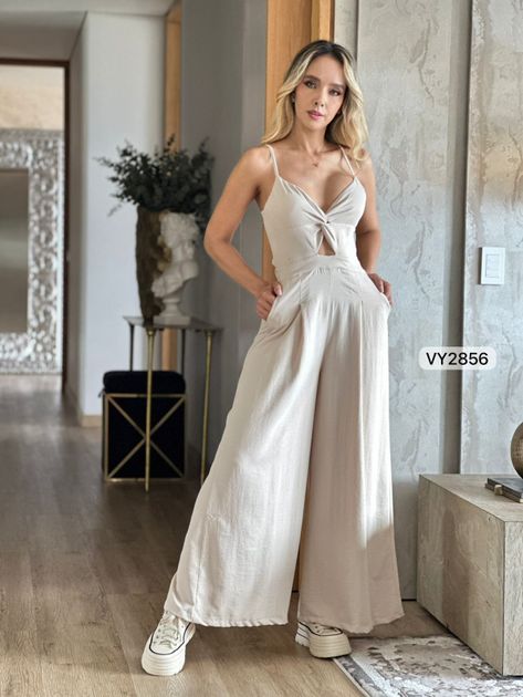 ENTERIZO NUDO CRUZADO VY2856 en Beige — foto 4
