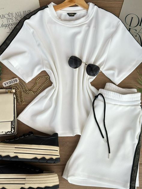 SET RIB CAMISETA Y SHORT HILADILLA CON PIEDRAS VY3039