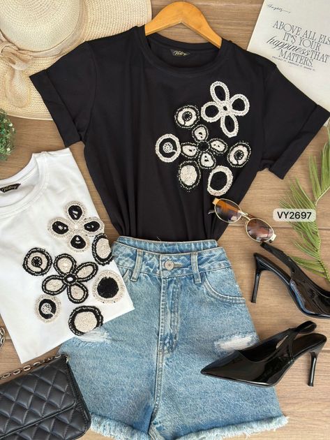CAMISETA CAPRI REGULA MANUAL FLORES CON CANUTILLO VY2697