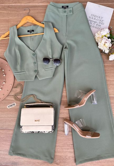 SET CHALECO Y PANTALON BOTONES FRENTE VY670 en Beige — foto 5