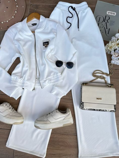 SET CHAQUETA CON SELLOS Y PANTALON RIB VY515