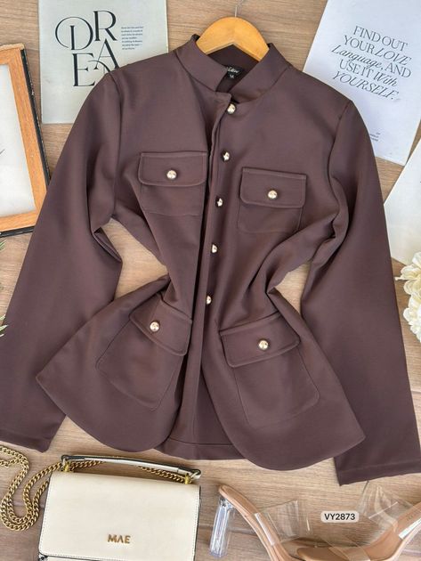 CHAQUETA BOLSILLOS Y BOTON HONGO VY2873 en Azul claro — foto 4