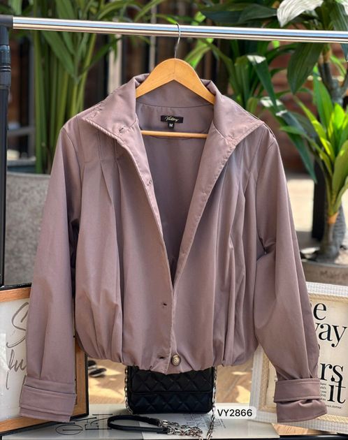 CHAQUETA CINTURON RESORTADA CON CHARRETERA Y BOTONES VY2866 en CAFE — foto 6