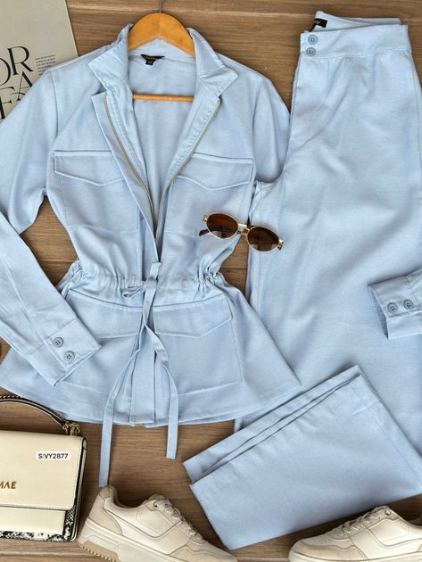 SET CHAQUETA Y PANTALON VY2877 en Azul claro — foto 3