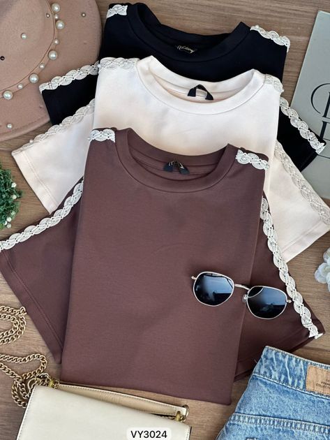 CAMISETA DISEÑO CROCHE HOMBROS Y PERLAS REGULAR VY3024