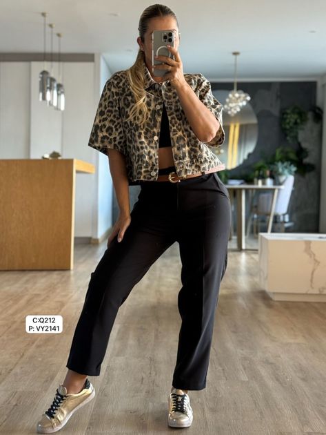 PANTALON CON CORREA VY2141