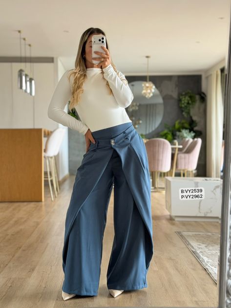 PANTALON CON SOBREPUESTO VY2962