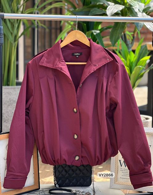CHAQUETA CINTURON RESORTADA CON CHARRETERA Y BOTONES VY2866