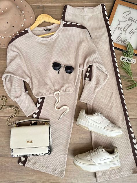 SET HILO BUZO Y PANTALON CORAZONES VY2805 en IVORY — foto 5