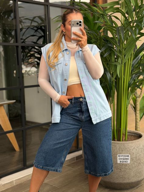 CHALECO DENIM OVERSIZE BOLSILLOS Q260 en AMARILLO — foto 4