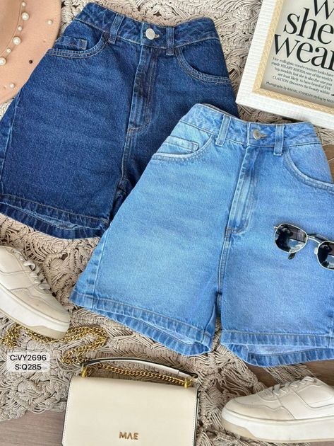 SHORT TIPO BERMUDA CORTE LATERAL Q285