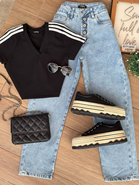 JEAN MOM FIT BOTONES Q210