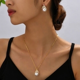 Imagen de la categoría SET COLLAR Y ARETES
